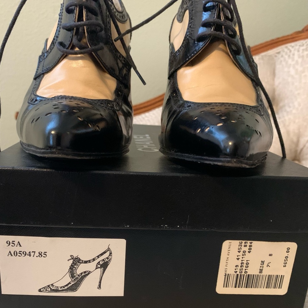 CHANEL Oxford Booties With Laces - Vintage - Picture 9 of 12